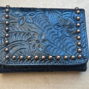 American West wallet. Black leather. Never used.